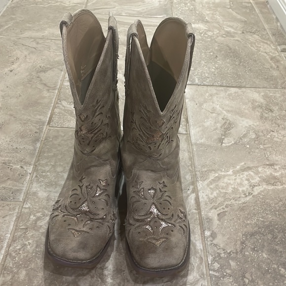 Roper Womens 09-021-1903-1656 Faux Leather Square Toe Tan Size 9.5 - Picture 4 of 10